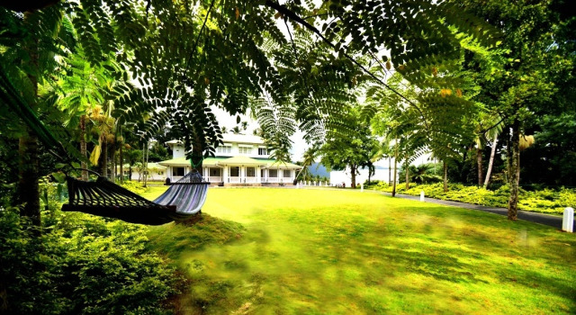 Отель The Flame Tree Estate