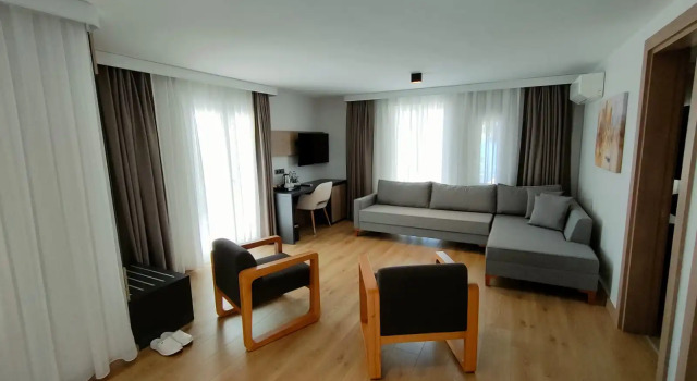 Полулюкс Бутик-отель Yalinn Boutique Hotel