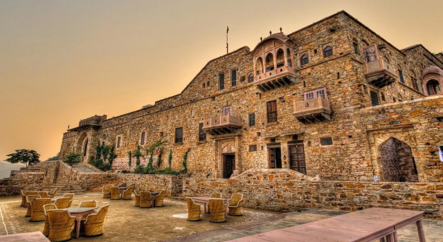Fort Dadhikar, Alwar, Забронировать Отель Отели штата Раджастхана с завтраком, Завтраки