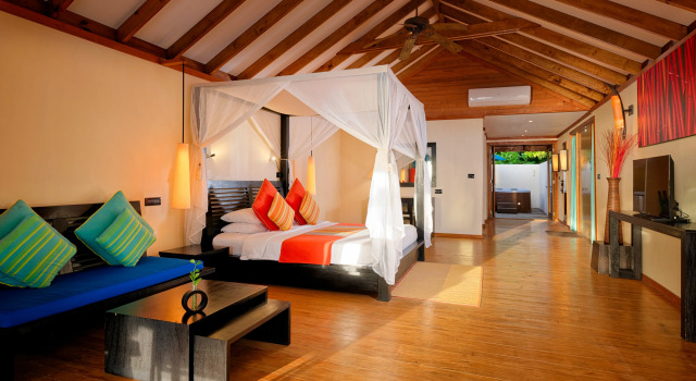 Вилла Premium Beach with Whirlpool Canareef Resort Maldives