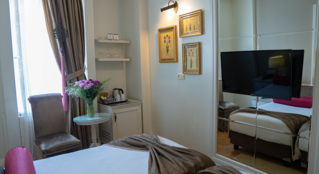 Двухместный номер Standard с красивым видом из окна Avicenna Hotel Sultanahmet