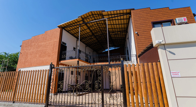 Delfin Guest house