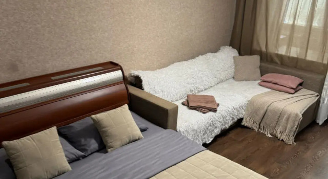 Osipenko 20 Apartments, Book Apartment Hotels in Samara with Meals, Half/Full Board