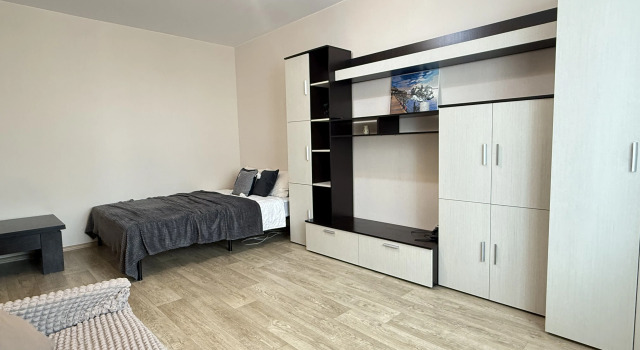 Odnokomnatnaya Flat, Reserva ahora Apartamento Hoteles en Krasnoyarsk con aparcamiento, Aparcamiento