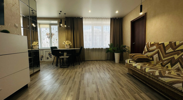 2 Komnatnatnye Gorykogo 32 Apartments, Prenota Appartamento Čita 