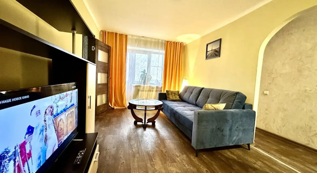 Dvukhkomnatnaya V Tsentre S 3 Razdelnymi Mestami Flat, Prenota Appartamento Kovrov 