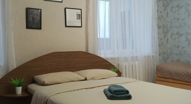 Na Komarova 8 Apartment, Rezervovat Apartmán Hotely v Bashkortostan s parkováním, Parkování