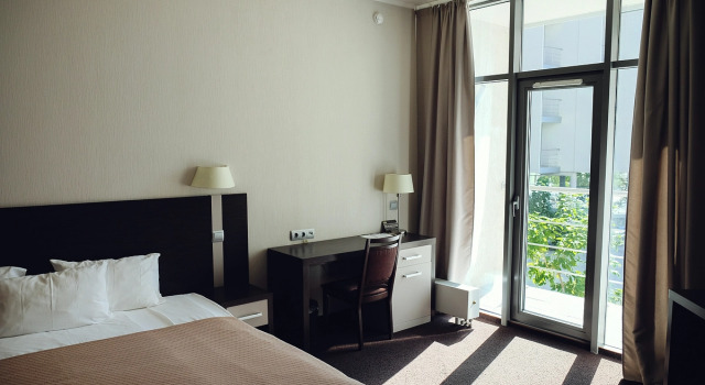 Zolotoy Zaton, Prenota Hotel Astrachan' Astrakhan Region