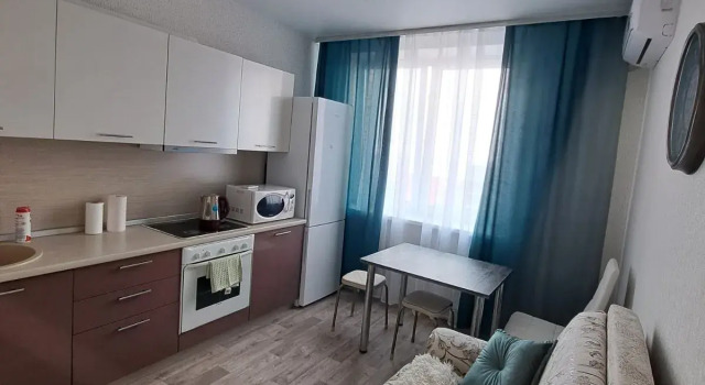 Zvezdnye Apartments 8, Prenota Appartamento Tjumen' 