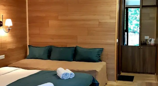Двухместный коттедж с балконом и с видом на горы Kazbegi Cottages