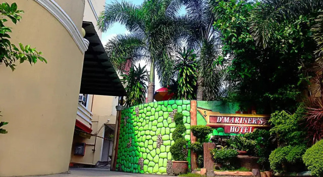 Отель D'Mariners Inn