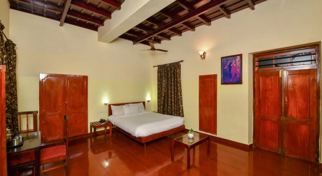 Отель Royal Heritage Resort and Ayurveda, Забронировать Курортный отель Курортные отели штата Кералы, Курортный отель