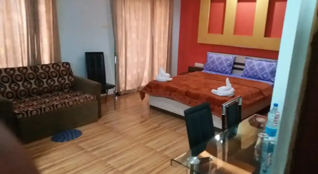 Отель Lonavala Holiday Homes