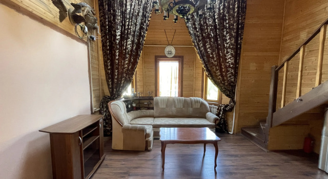 Rassudovo Guest House, Buchen Sie Pension Hotels in Oblast Moskau mit Parkplatz, Parkplätze