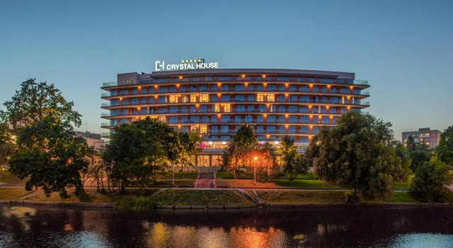Отель Crystal House Suite Hotel & Spa