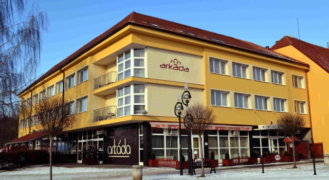 Отель Arkada
