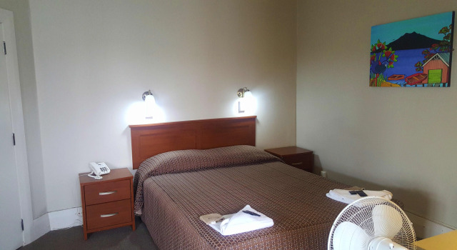 Двухместный номер Kiwi International Hotel