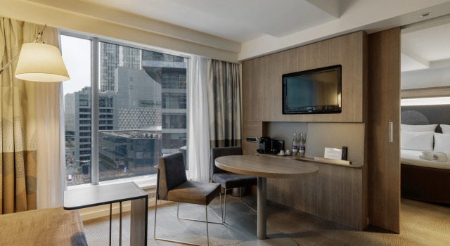 Двухместный номер Представительский с 2 комнатами с видом на город Отель Novotel Москва Сити