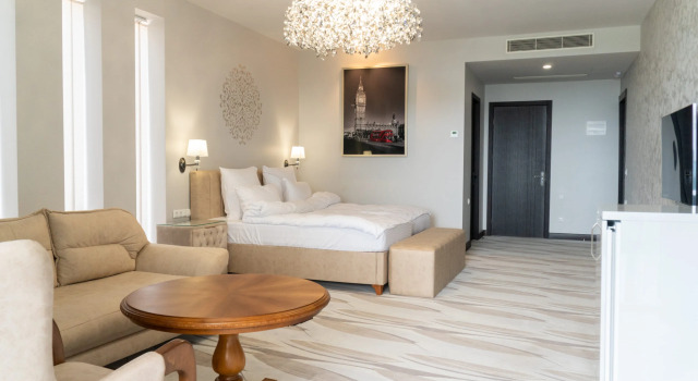 Апартаменты Comfort с балконом и с красивым видом из окна Бутик-отель Villa Elysium Park & SPA