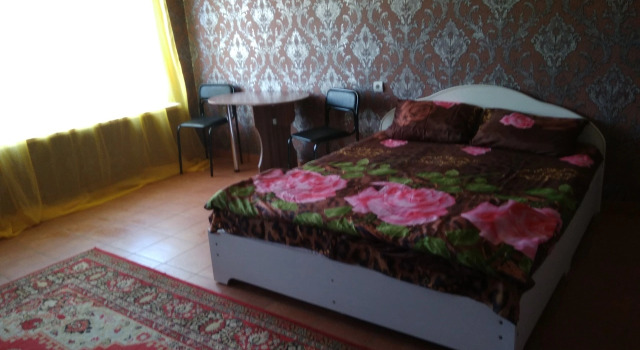 Kuba Guest House	, Rezerwuj Pensjonat Hotele w Chaykovsky z parkingiem, Parking