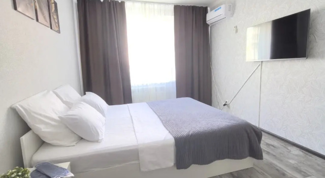 Na Ulitse Nikolaya Simonova 7 Flat, Prenota Appartamento Hotel a Samara con parcheggio, Parcheggio