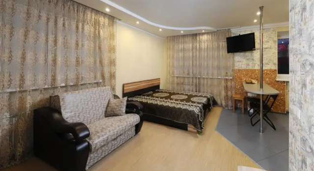Na Ul Petra Ilyichyova 6 Flat, Prenota Appartamento Hotel economici a Omsky District
