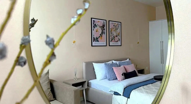 Dizaynerskaya Yevrodvushka U Trts Kolumb Doktora A 6 Spalnykh Mest Flat, Book Apartment Tyumen 
