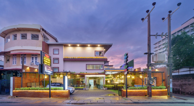 Отель Beach Corridor Spa