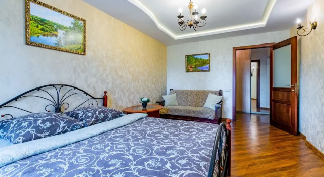 Апартаменты DreamHouse Юмашева 6-4, Забронировать Апартаменты/квартира Отели Городского округа Екатеринбурга - Северный управленческий округ с парковкой, Парковка