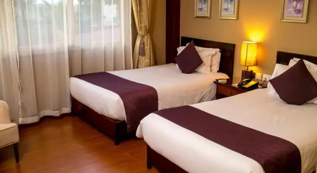 Protea Hotel by Marriott Entebbe Hotel, Rezervasyon Otel Entebbe Amagoro A Central