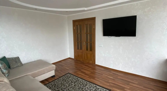 Dvukhkomnatnaya Kvartira Flat, Buchen Sie Ferienwohnung Minsk Minskaja Woblasz