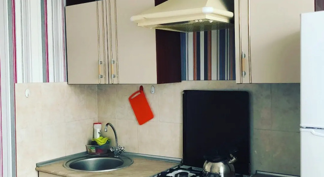 U Parka Flat, Buchen Sie Ferienwohnung Hotels in Oblast Moskau mit Parkplatz, Parkplätze