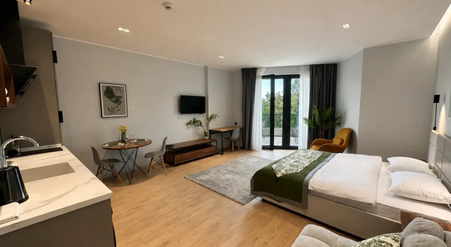 Two-Faced Garden dlya 3-kh 9 etazh MZ A 910 Apartments, Book Apartment Batumi 