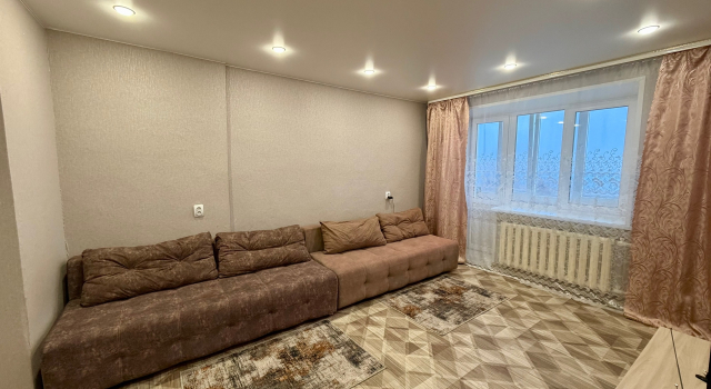 2-K Kvartira v Ishime Flat, Buchen Sie Ferienwohnung Ischim Ishimsky District
