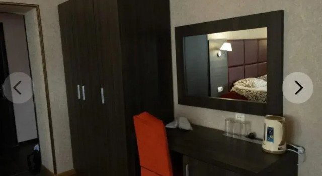 Семейный полулюкс Comfort с балконом и с видом на горы Гостиница Алатау-Люкс