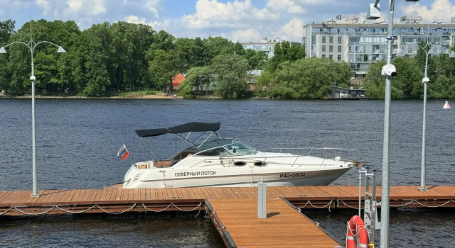 Antichnyj briz Flat, Rezervovat Apartmán Petrohrad Rusko, poblíž Krestovsky Ostrov Metro Station