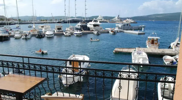 Полулюкс Апартаменты Opera Tivat
