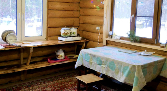 V Lesu Guest House, Prenota Affittacamere Hotel a Central Russia con parcheggio, Parcheggio