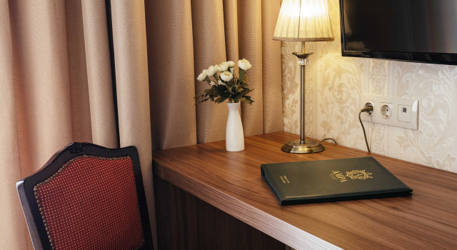 Люкс (Главный корпус) с видом на парк Отель Amra Park Hotel & Spa