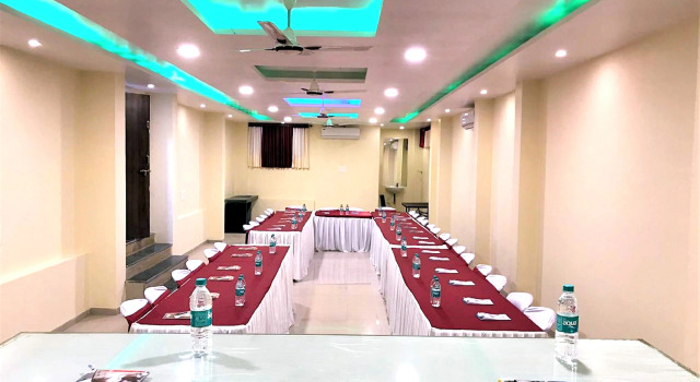 Sterling Panchgani, Забронировать Отель Отели штата Махараштры 3 звезды, 3*