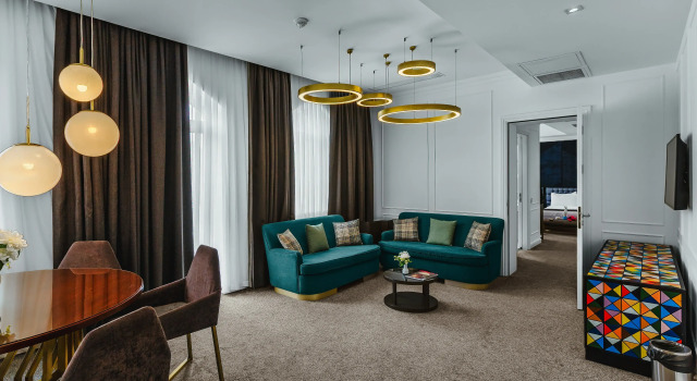 Люкс с 2 комнатами с балконом Ivy Garden Hotel Baku