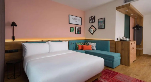 Двухместный номер Отель Hampton by Hilton Turkistan