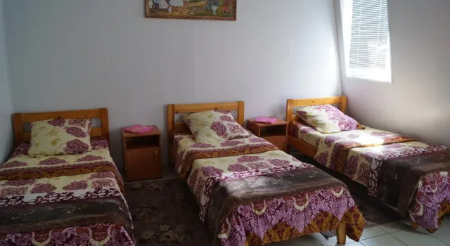 Кровать в общем номере (женский номер) Хостел Южный Дворик