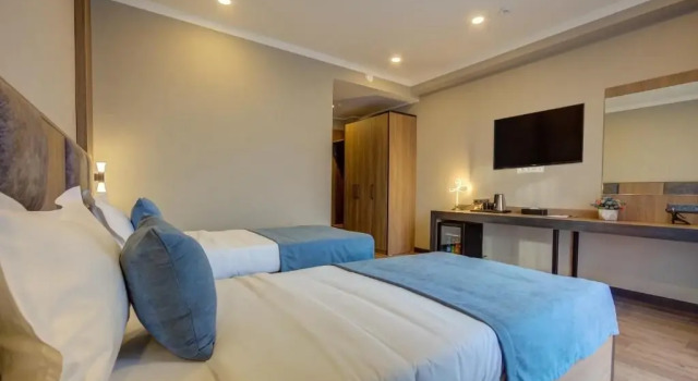 Номер Economy с балконом Sara Hotel Bishkek