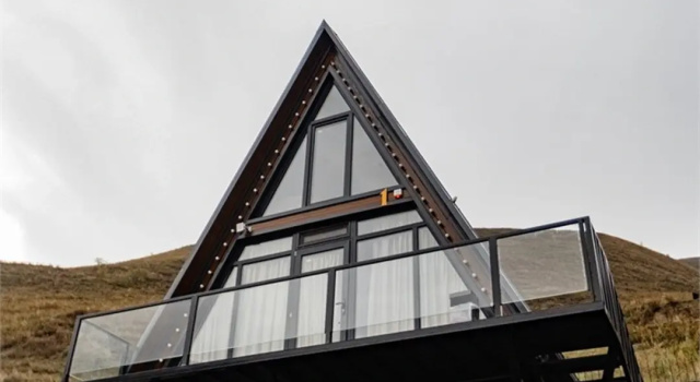 Двухместный A-Frame No.1 с балконом и с красивым видом из окна Отель «Горная Саниба»
