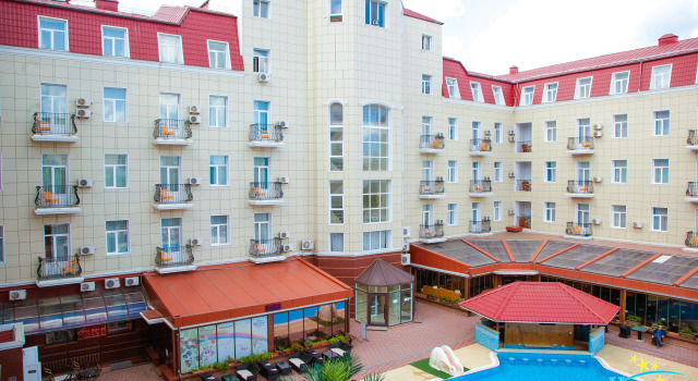 Отель Палас