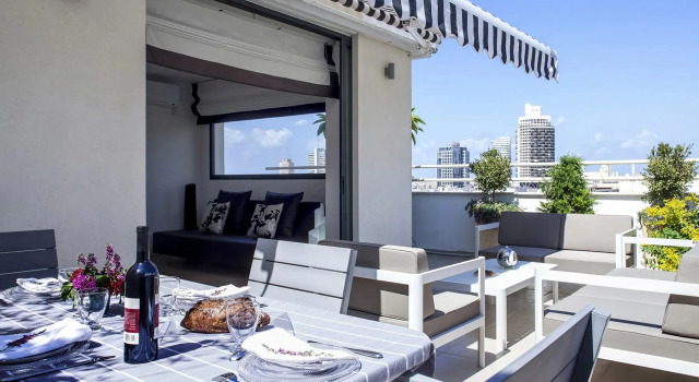 Design 2 Bdr Duplex Penthouse Rothschild #TL54 Apartments, Buchen Sie Ferienwohnung SPA-Hotels in Tel Aviv, in der Nähe von The Cameri Theatre, SPA