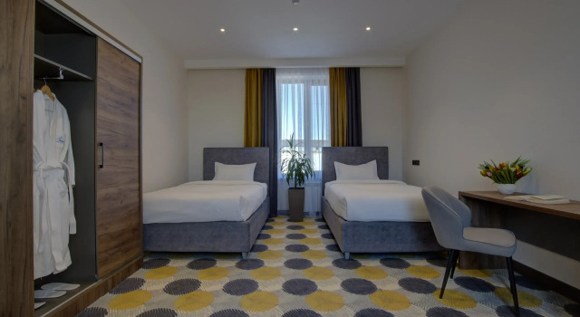 GRAND KHAN TENGRI, Book Hotel Naryn 