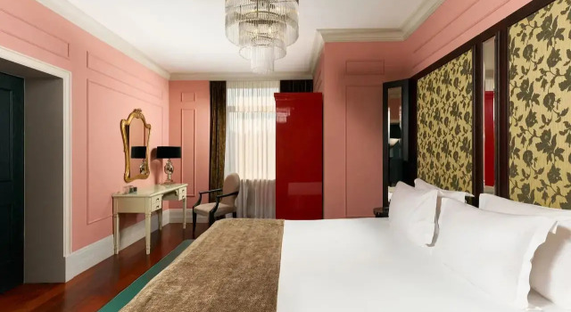 Двухместный люкс DOM Boutique Hotel by Authentic Hotels