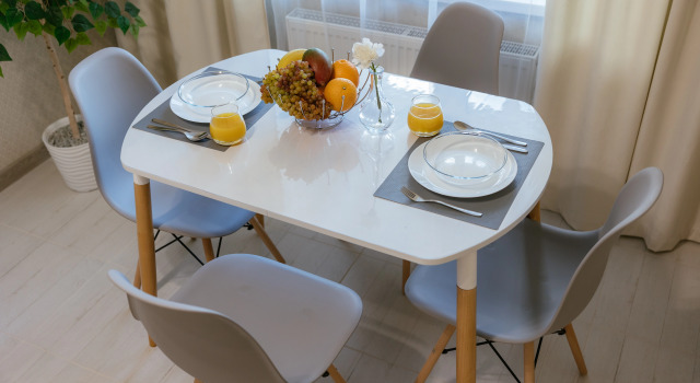 Room Tour Apartments, Book Apartment Hotels in Tyumen Region with Parking, Parking